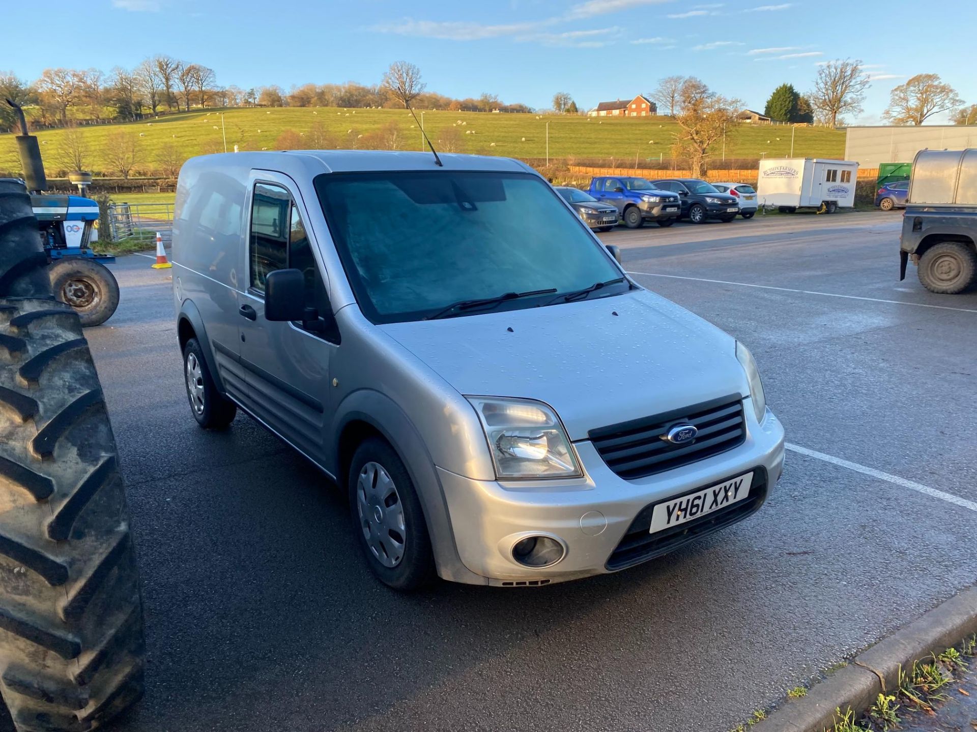 FORD TRANSIT VAN 90T200 (YH61 XXY) - Image 2 of 3