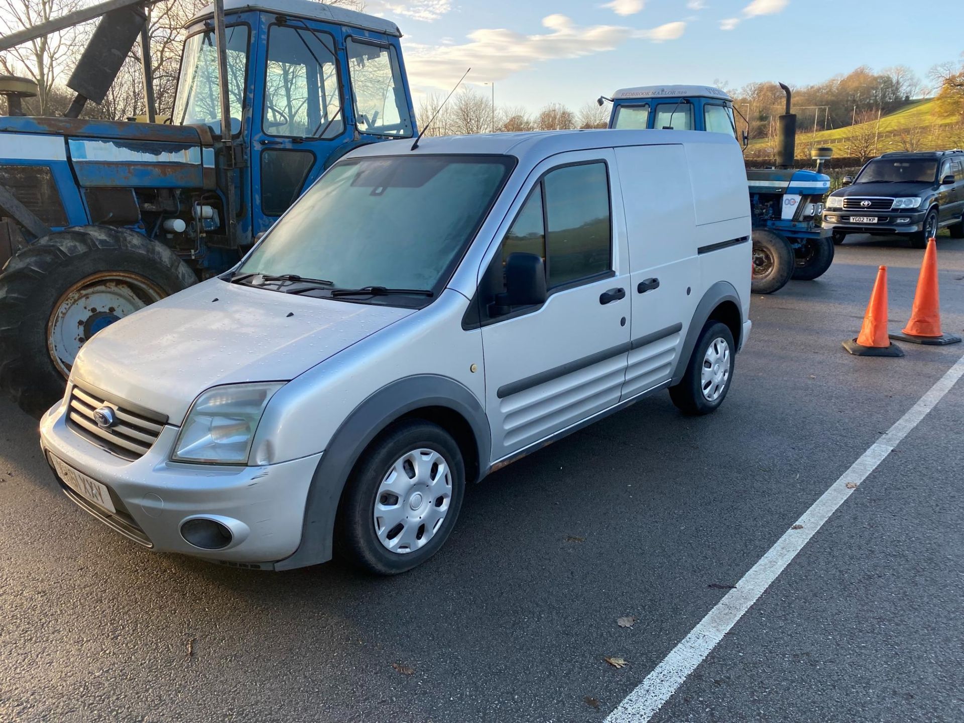 FORD TRANSIT VAN 90T200 (YH61 XXY)