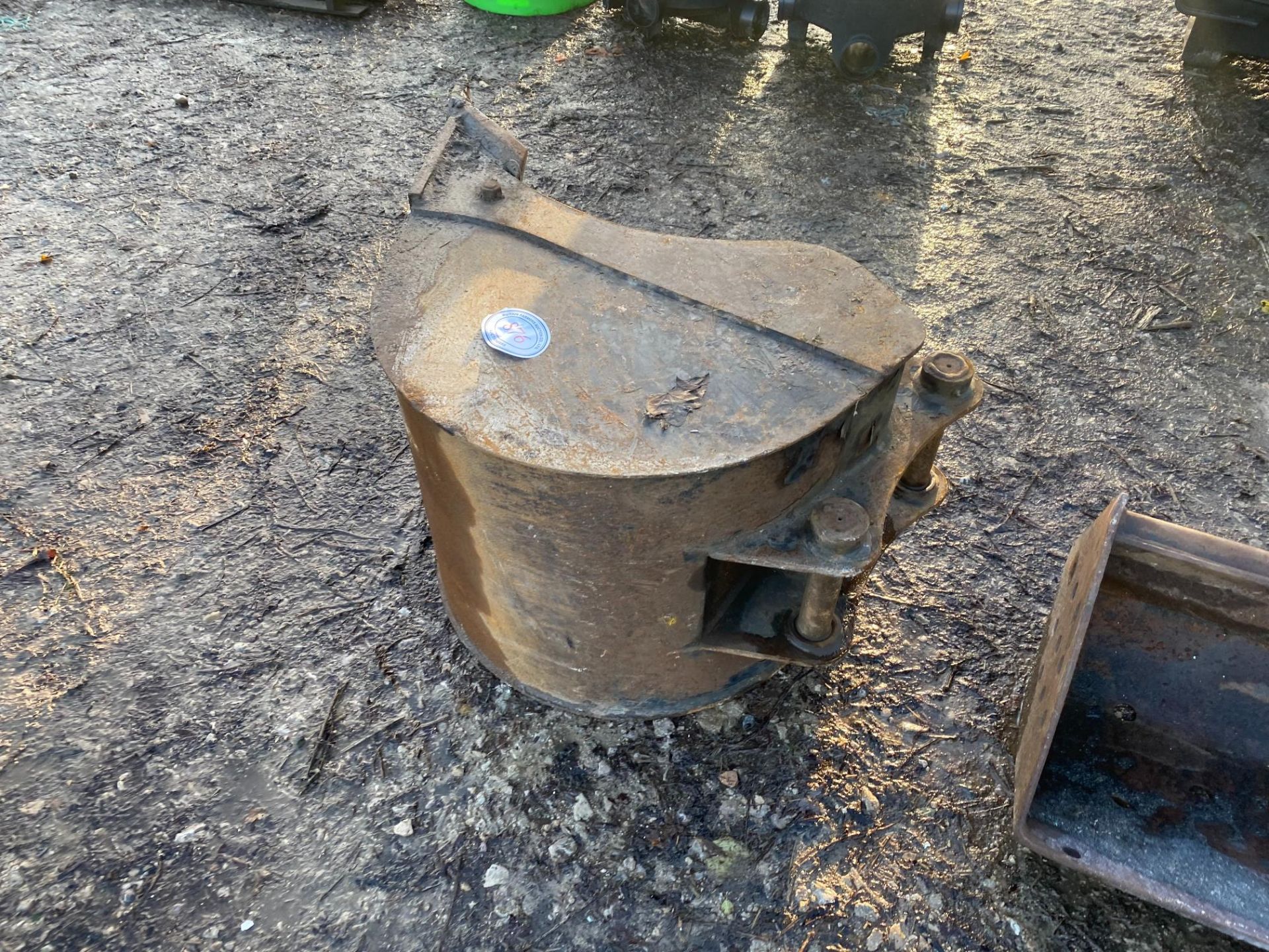 2FT DITCHING BUCKET - Image 2 of 2