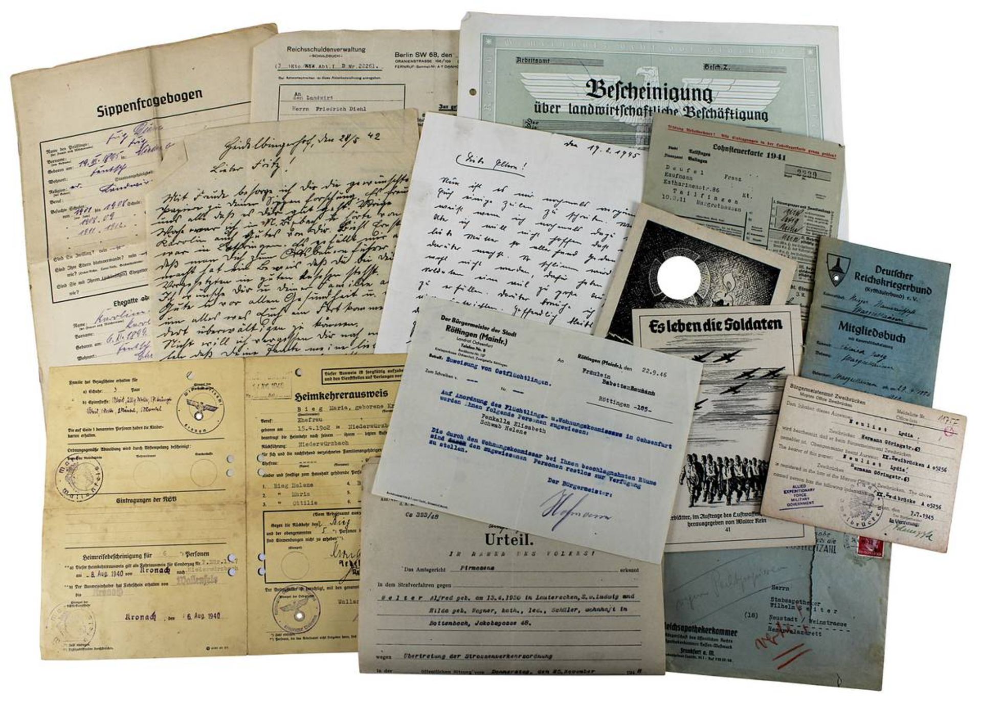 Großes Konvolut Papiere, Bilder, Zeitungen meist Deutsches Reich 1933 - 1945, unter anderem