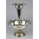 Centerpiece, Silber, Birmingham 1934, Fußschale mit Vasenmittelstück, mit jeweils gewelltem