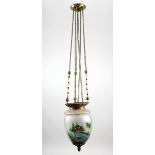 Historismus Hängelampe, englisch oder amerikanisch um 1880, ovaler mundgeblasener Klarglasschirm,
