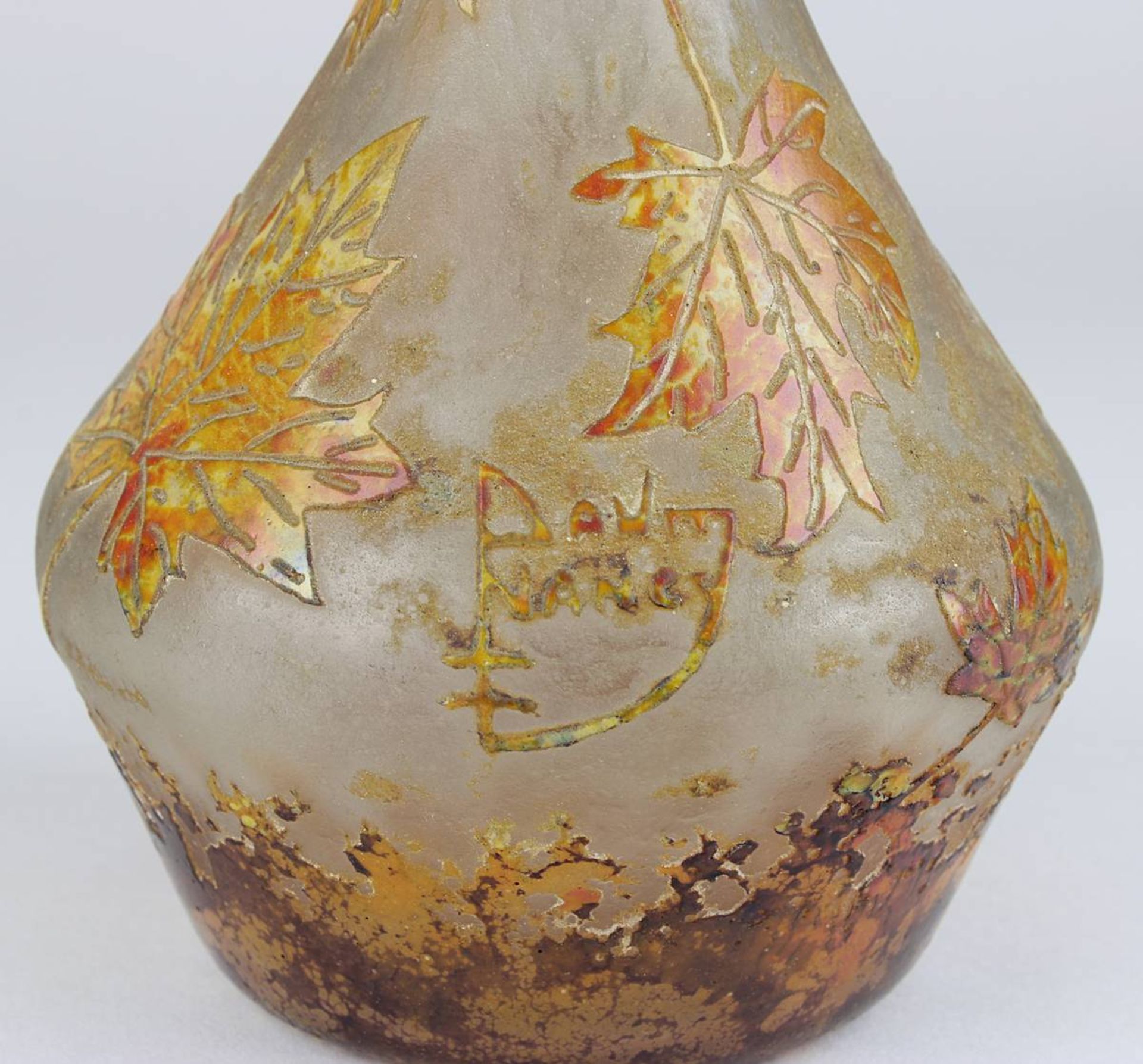 Daum Nancy Solifleur-Jugendstil-Vase mit Ahornlaubdekor, Nancy um 1908, Klarglaskörper, gedrungener - Bild 5 aus 6