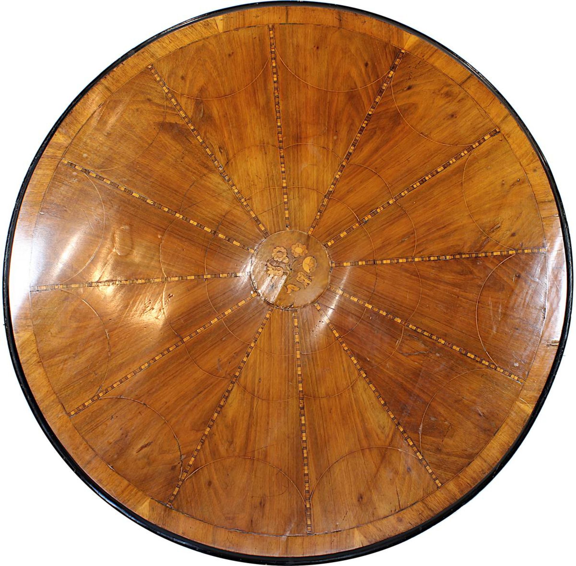 Runder Tisch mit 6 Stühlen, wohl Österreich um 1840, Nussholz massv u. furniert, Tisch auf - Image 4 of 4