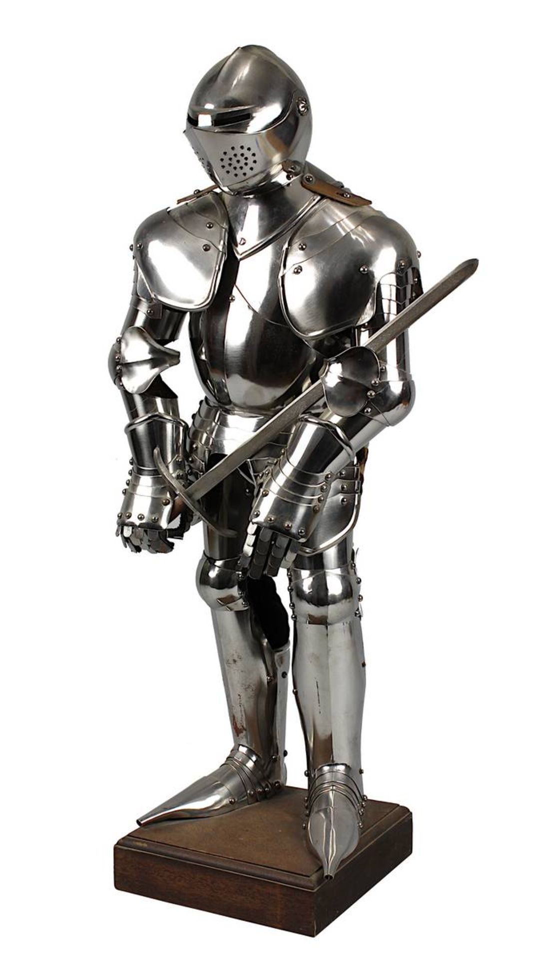 Miniaturrüstung, 20. Jh., nach spätmittelalterlichen Vorbild einer Ritterrüstung, mit Schwert, auf