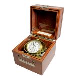 Schiffsuhr, Hamilton Mounted Chronometer Watch, Model 22, USA 2. H. 20. Jh., mit doppel kardanischer