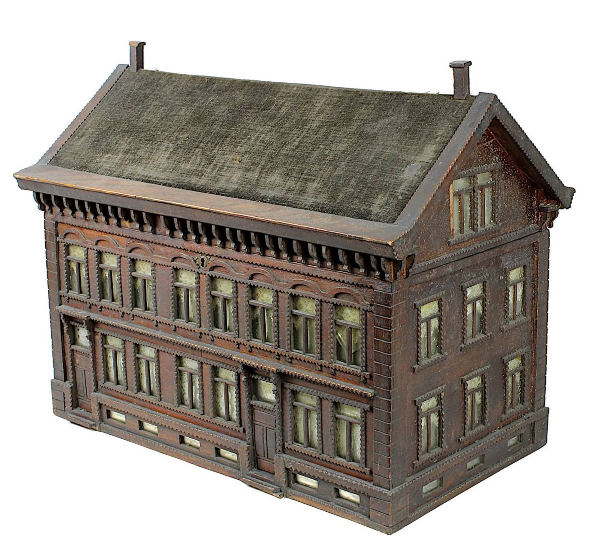 Kleine Truhe in Form eines Hauses, deutsch Ende 19. Jh., Holz mit Kerbschnitzerei, als Doppelhaus