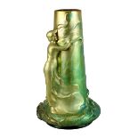Große Zsolnay Jugendstil-Vase (Virharban Várakozó Nö), um 1900, Entwurf: Mack Lajos (Pozsony 1876-