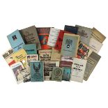 Konvolut Hefte, Bücher u. Karten, meist Deutsches Reich 1939 - 1945, ca. 33 Stück: Die Fortbildung
