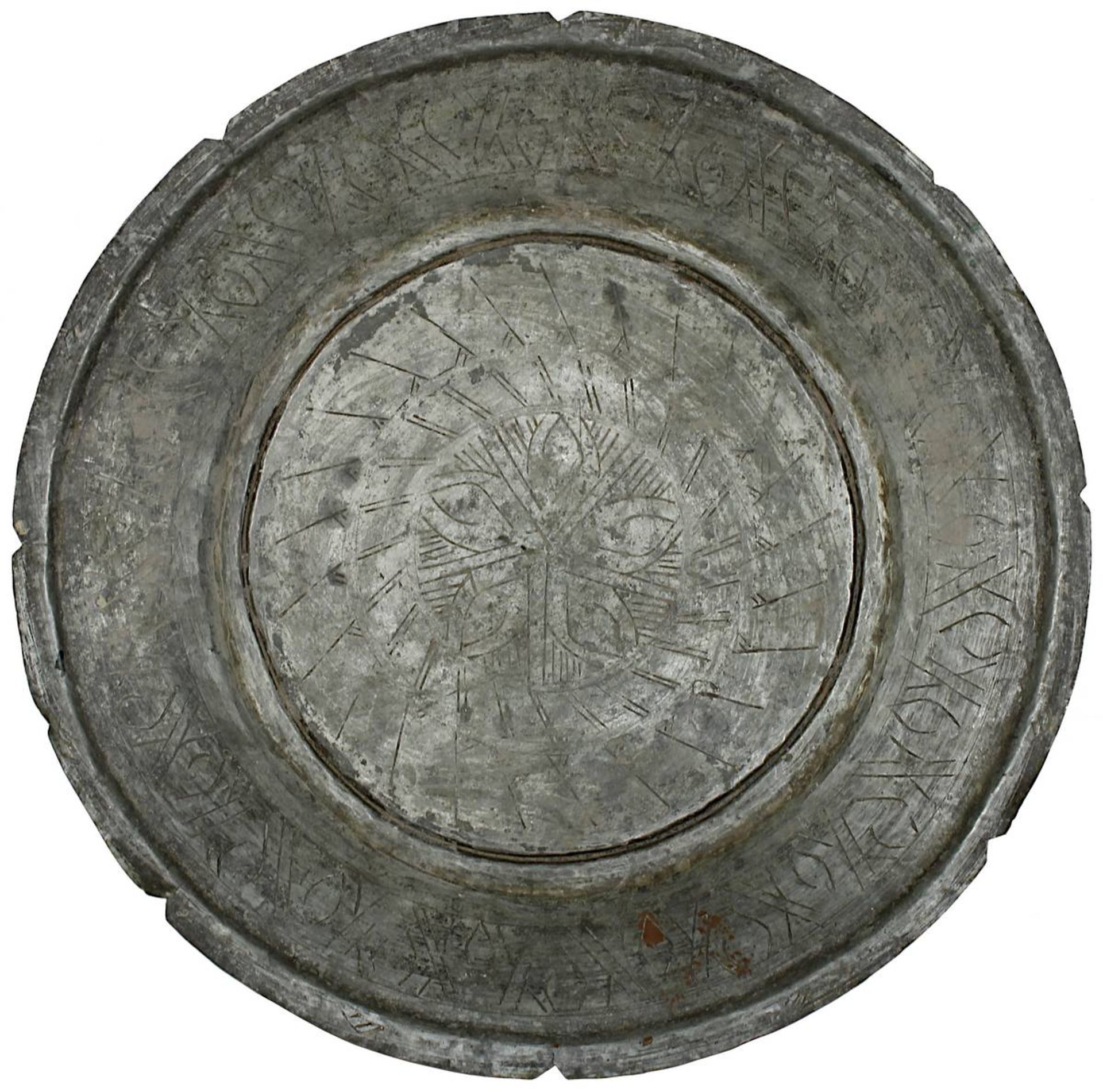 3 Servierteller aus verzinntem Kupfer, Syrien 1. H. 20. Jh., Handarbeit, reicher gravierter - Bild 2 aus 4