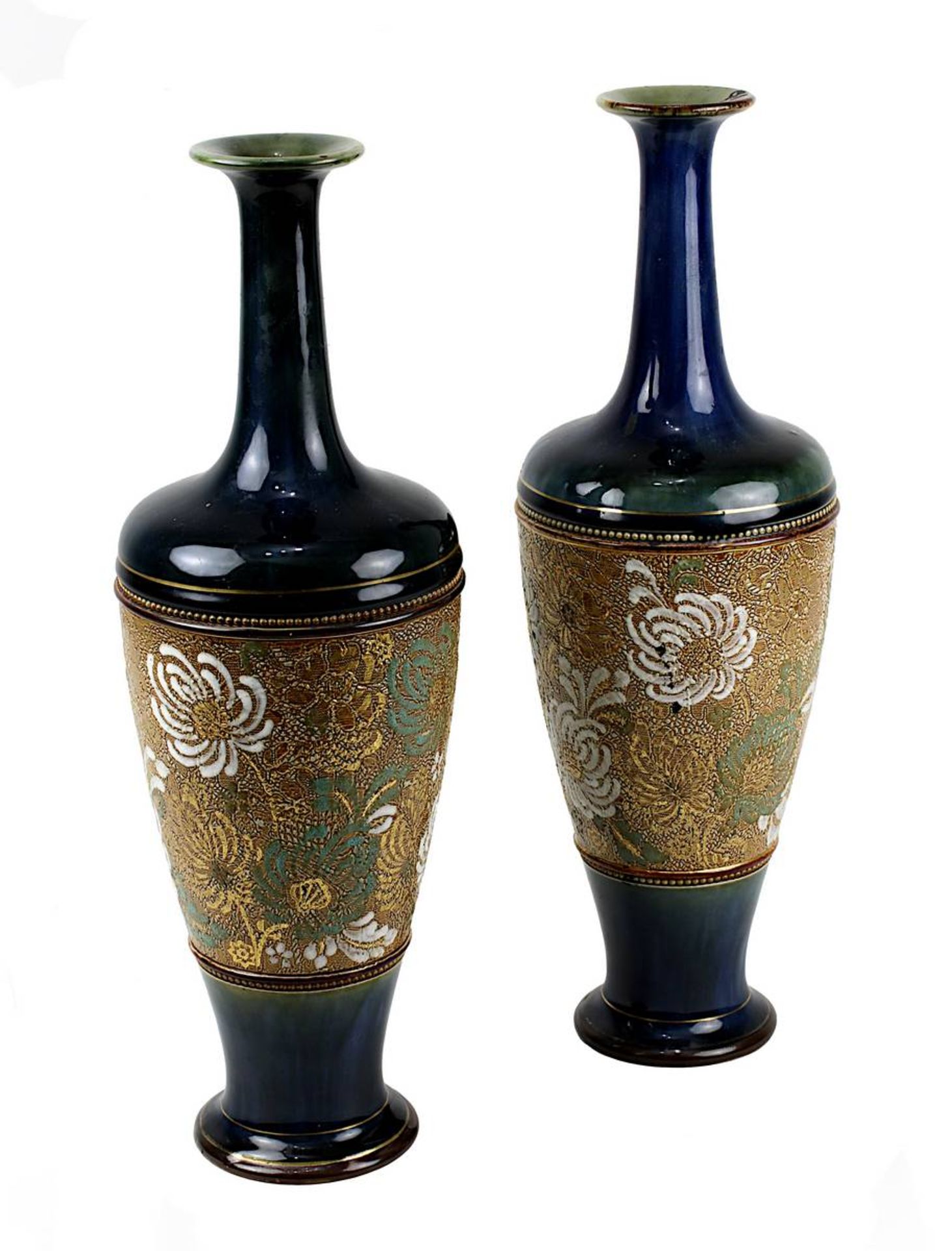 Paar Royal Doulton Vasen, England um 1890, Keramik heller Scherben, Fond mit blaugrüner