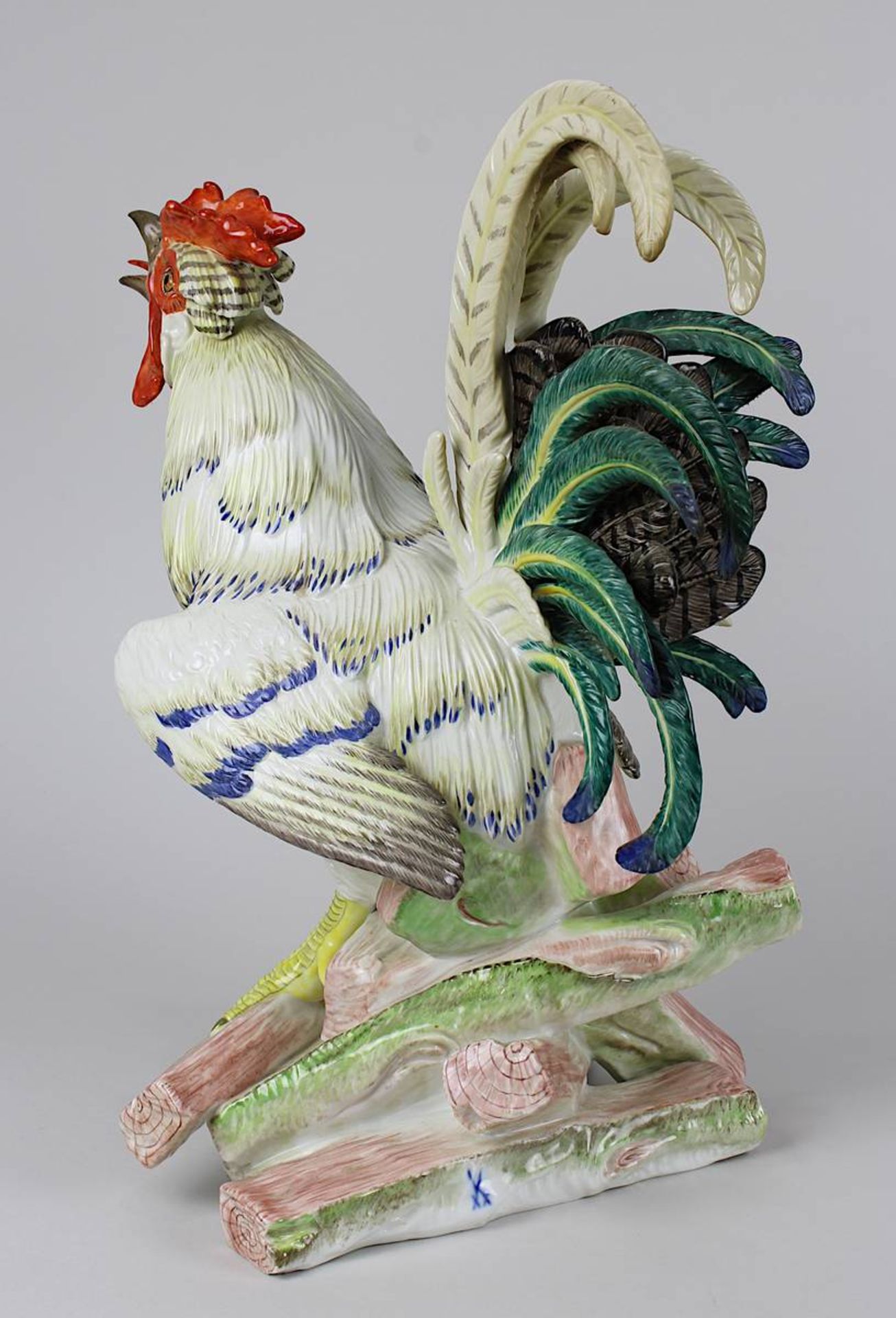 Meissen Große Porzellanfigur Hahn auf Holzstoß, Entwurf Johann Joachim Kaendler 1741, Ausformung - Image 2 of 11