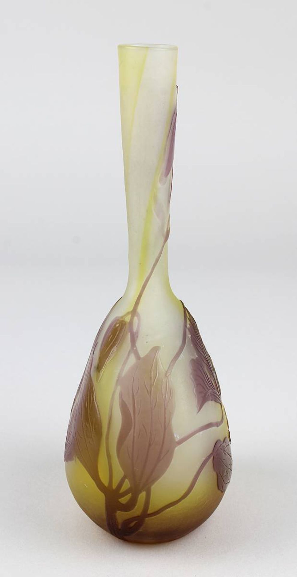 Gallé Jugendstil-Vase mit Windenblütenmotiv, Nancy 1906 - 1914, dickbauchiger Klarglaskörper mit - Image 2 of 4