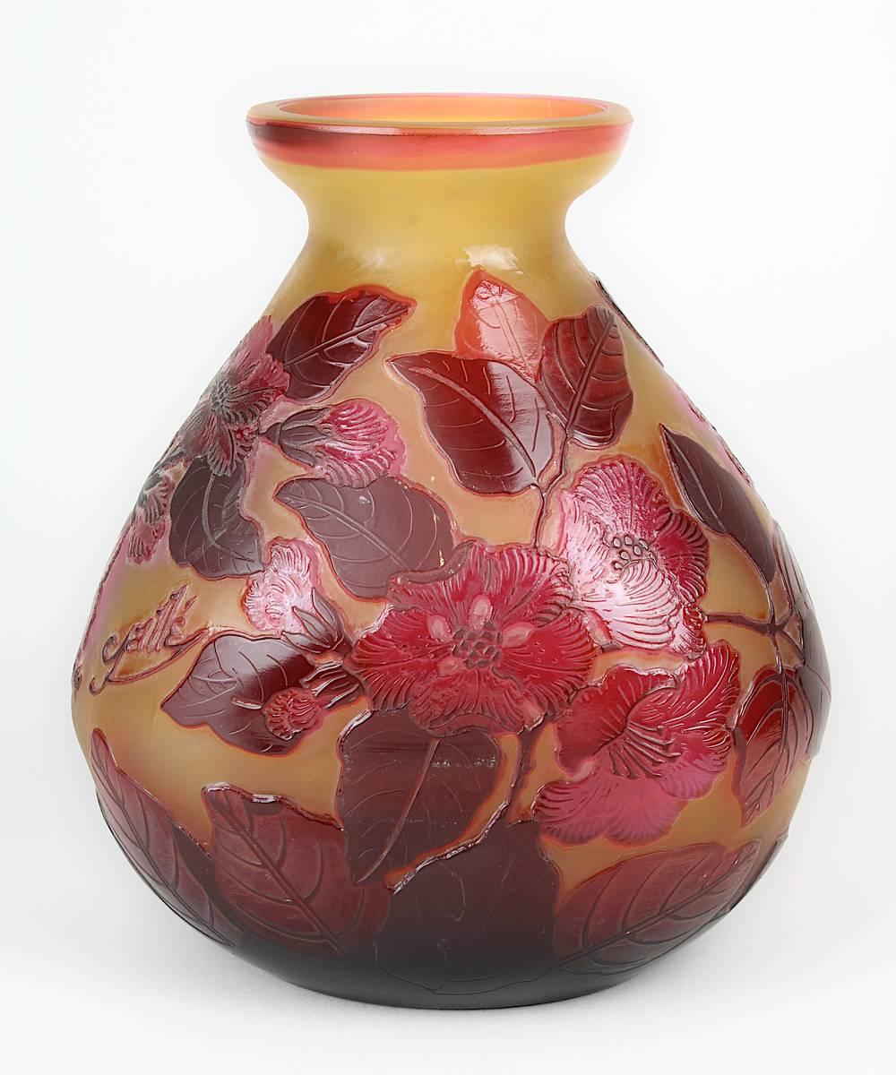 Gallé Vase, Nachahmung, Azuga, Rumänien um 1990, Klarglaskörper mit orangefarbenem Unterfang,
