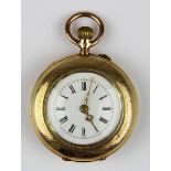 Goldene Damen-Taschenuhr, Schweiz um 1900, vergoldetes Brückenwerk mit Zylinderhemmung, 10 Rubine,