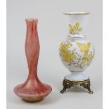 Zwei Glasvasen, um 1900, eine Jugendstil-Vase der Firma Rindskopf & Söhne Teplitz, klares
