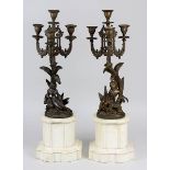 Paar Figurenkandelaber, Frankreich um 1860, gestufter Alabastersockel mit vollplastischer Damen bzw.