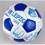 Fußball VfB Leipzig 1896, 1990er Jahre, in den Vereinsfarben Blau/Weiß, mit ca. 22 originalen