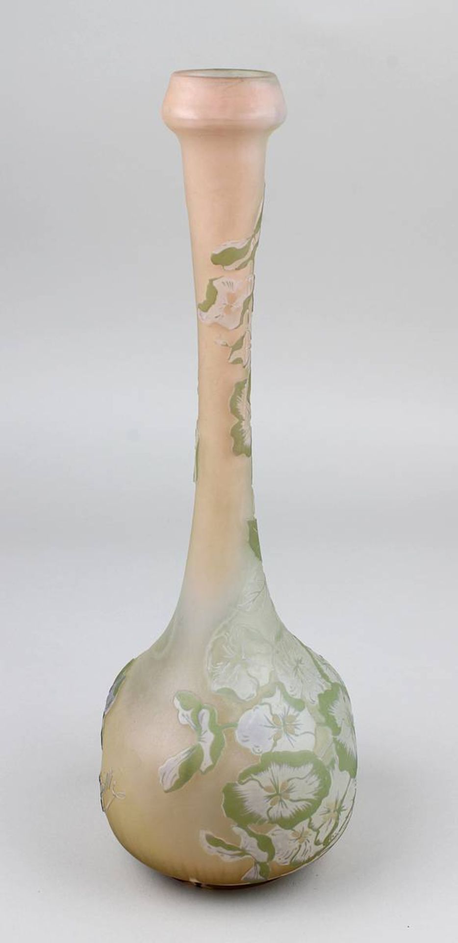 Gallé Jugendstil-Vase mit Hortensiendekor, Nancy 1904-06, vierpassiger Vasenbau mit langgezogenem - Image 5 of 5
