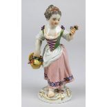 Gärtnerkind, Porzellanfigur Meissen 2. H. 20. Jh., wohl nach einem Modell Johann Joachim Kaendler (