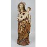 Maria mit dem Jesusknaben, Holz geschnitzt u. farbig gefasst, wohl deutsch M. 20. Jh., im