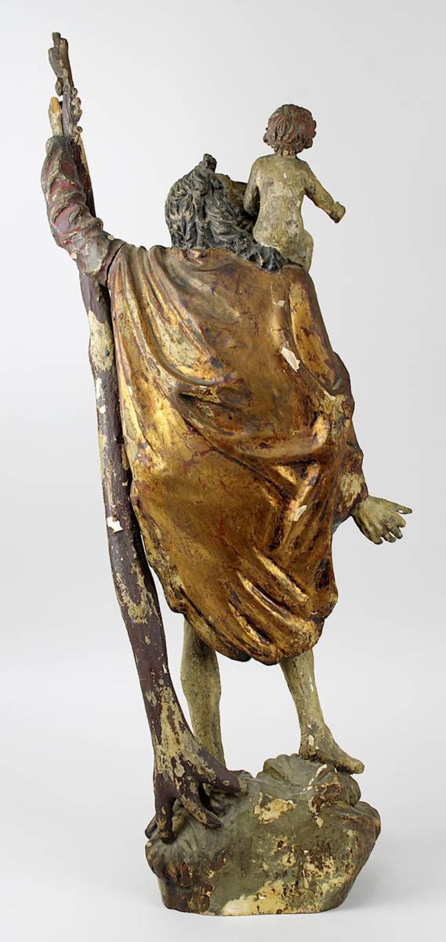 Heiliger Christopherus 18./19. Jh., Holz geschnitzt u. gefasst, schlanke hohe Figur des im Wasser st - Bild 3 aus 5