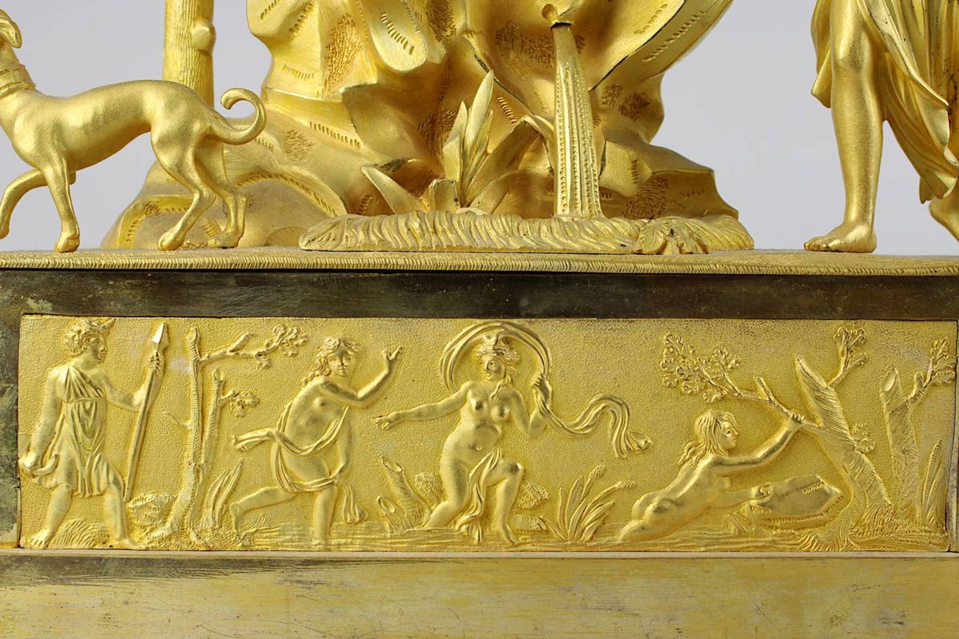 Empire-Bronzeuhr vergoldet, Diana am Brunnen, Frankreich um 1810, französisches Pendulenwerk mit Fad - Bild 7 aus 7