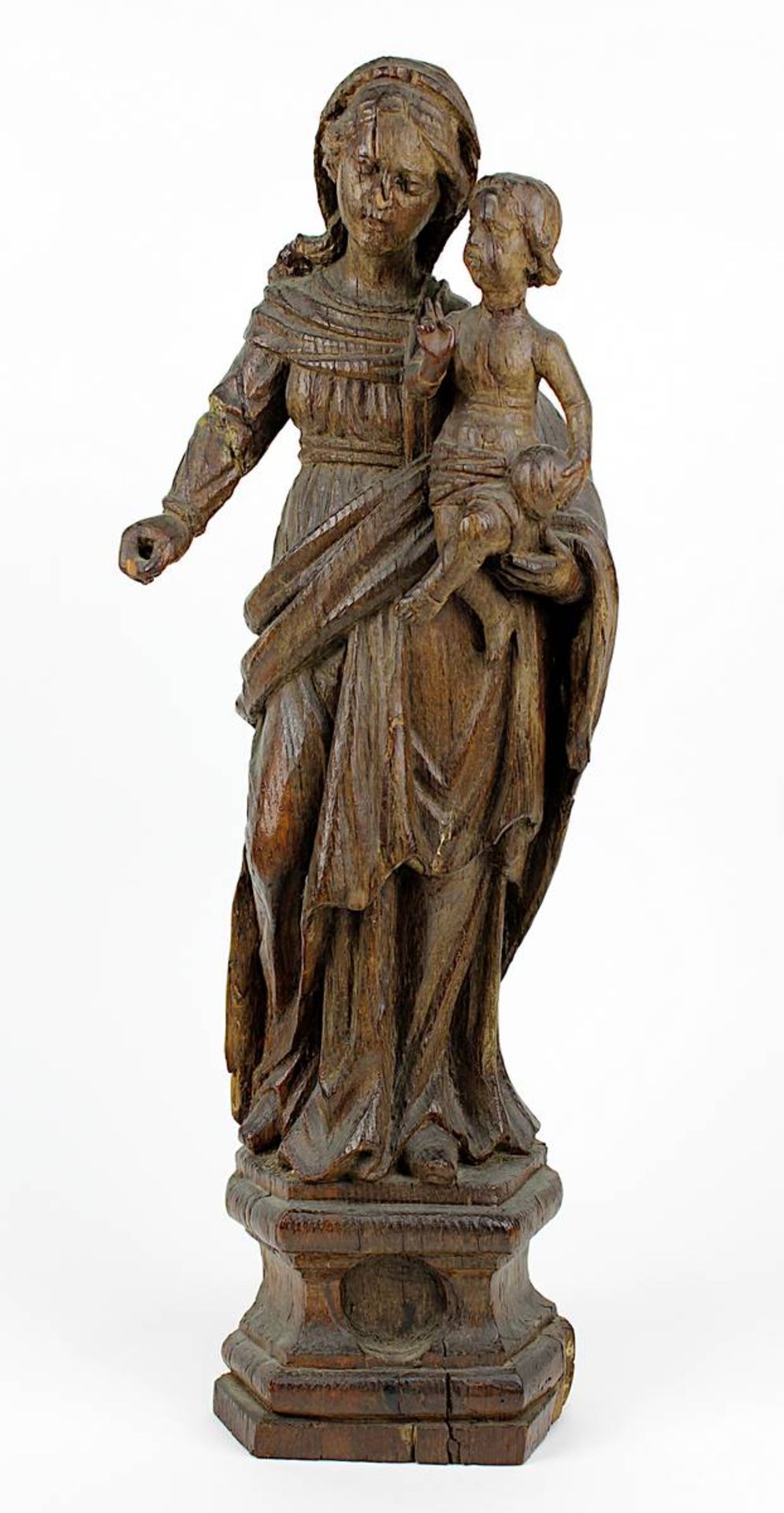 Madonna mit dem Jesusknaben, deutsch 18 Jh., Eichenholz, dreiviertelrund geschnitzt, rückseitig