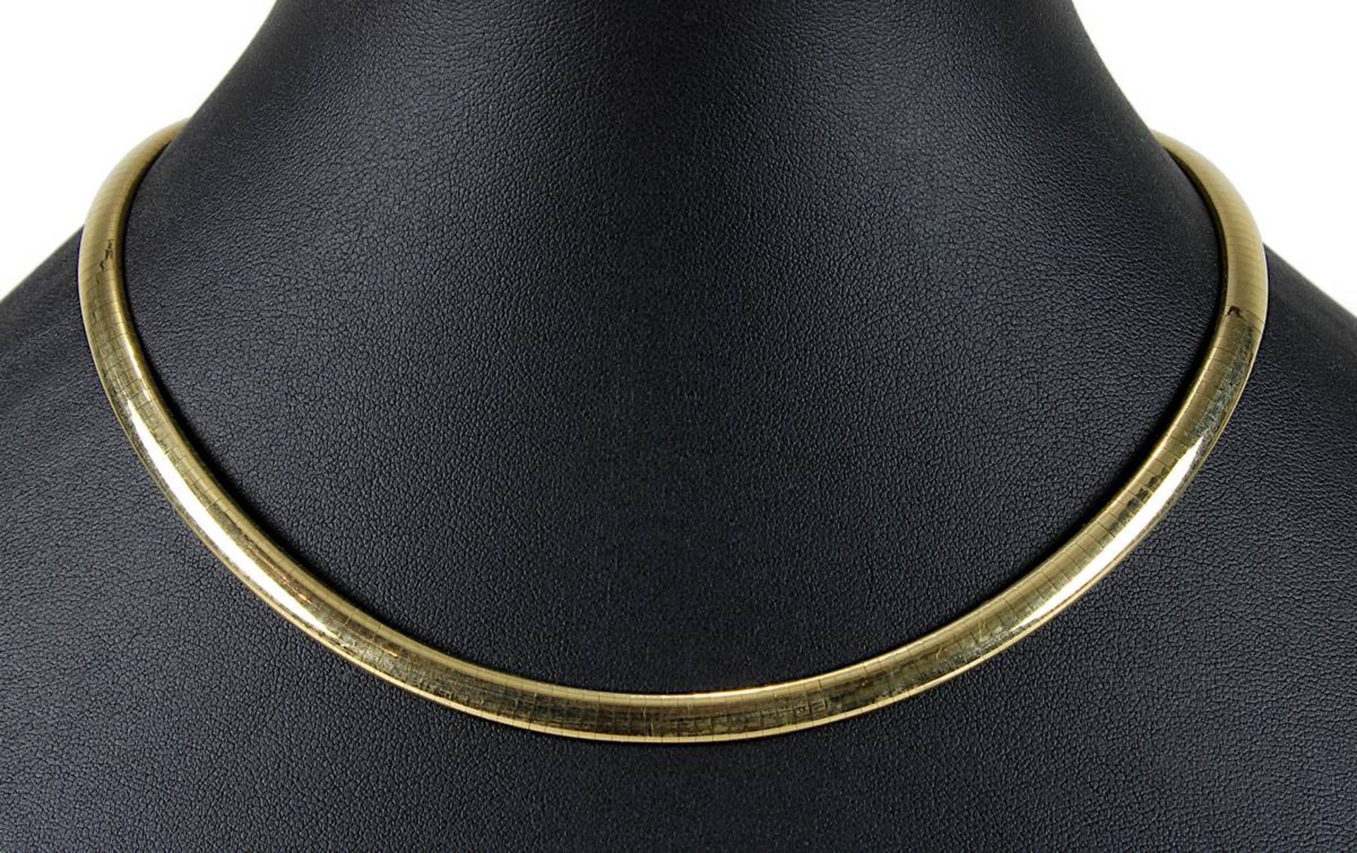 Collier aus 585er Gelbgold, Italien um 1980, gepunzt, micht Achter-Sicherheitsverschluss, L 45 cm, B