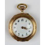 Goldene Jugendstil Damen-Taschenuhr, Schweiz um 1910, vergoldetes Brückenwerk mit Zylinderhemmung,