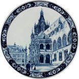 Großer Wandteller, Villeroy & Boch Mettlach, 1920er Jahre, im Delfter Stil, mit Darstellung des