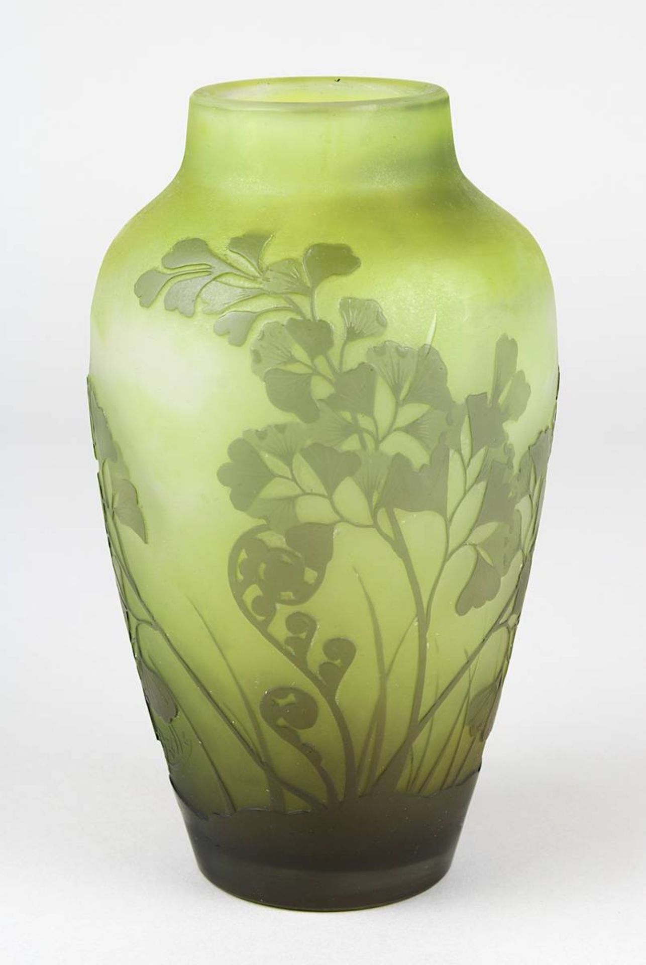 Gallé Jugendstil-Vase mit Farnmotiv, Nancy 1906-14, Klarglaskorpus innen mit grünbraunem - Image 4 of 4