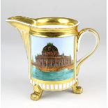 Biedermeier-Milchgießer, KPM Berlin um 1830, Porzellan gold u. farbig staffiert, schauseitig mit