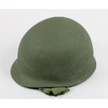 Helm Deutsche Bundeswehr, 1960er Jahre, grün lackierter Stahl, innen gemarkt VDN = Vereinigte