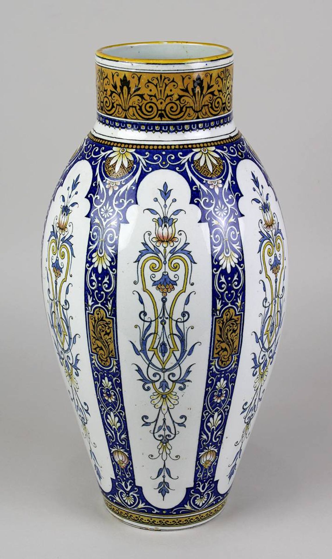 Sarreguemines Utzschneider, Historismus-Keramikvase nach Delfter Art, um 1900, Keramik heller