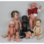5 große Zelluloid-Puppen, 1930-1950, partiell beschädigt, eine Puppe mit zerstörtem Kopf,