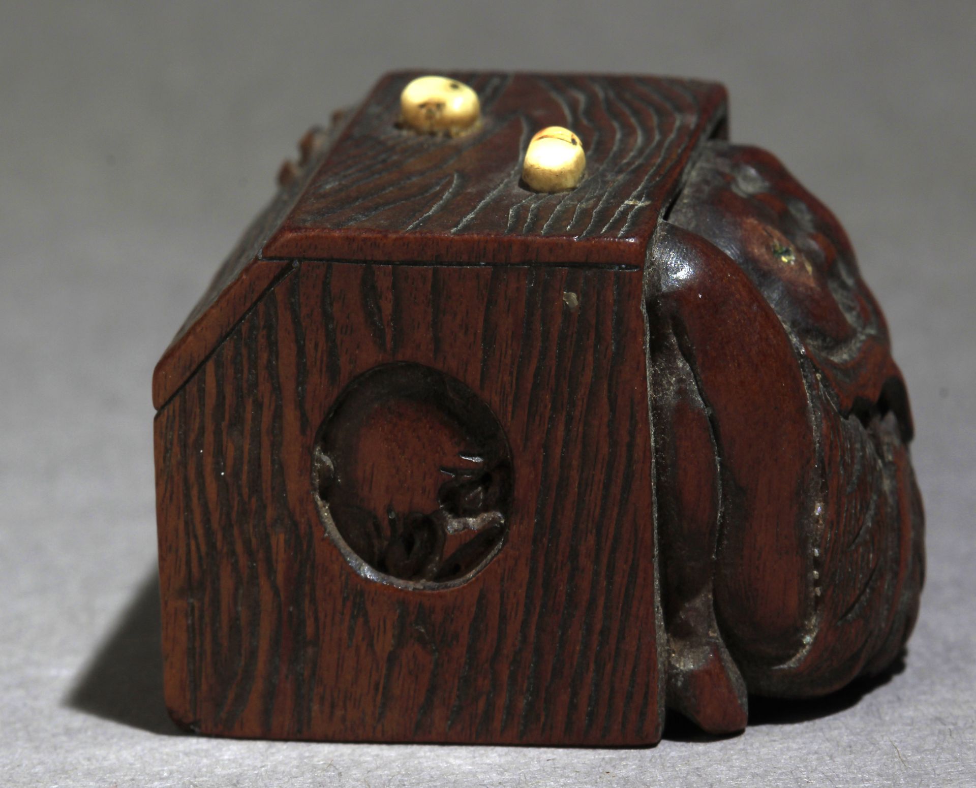 A 19th century Japanese netsuke from Meiji period - Bild 4 aus 13