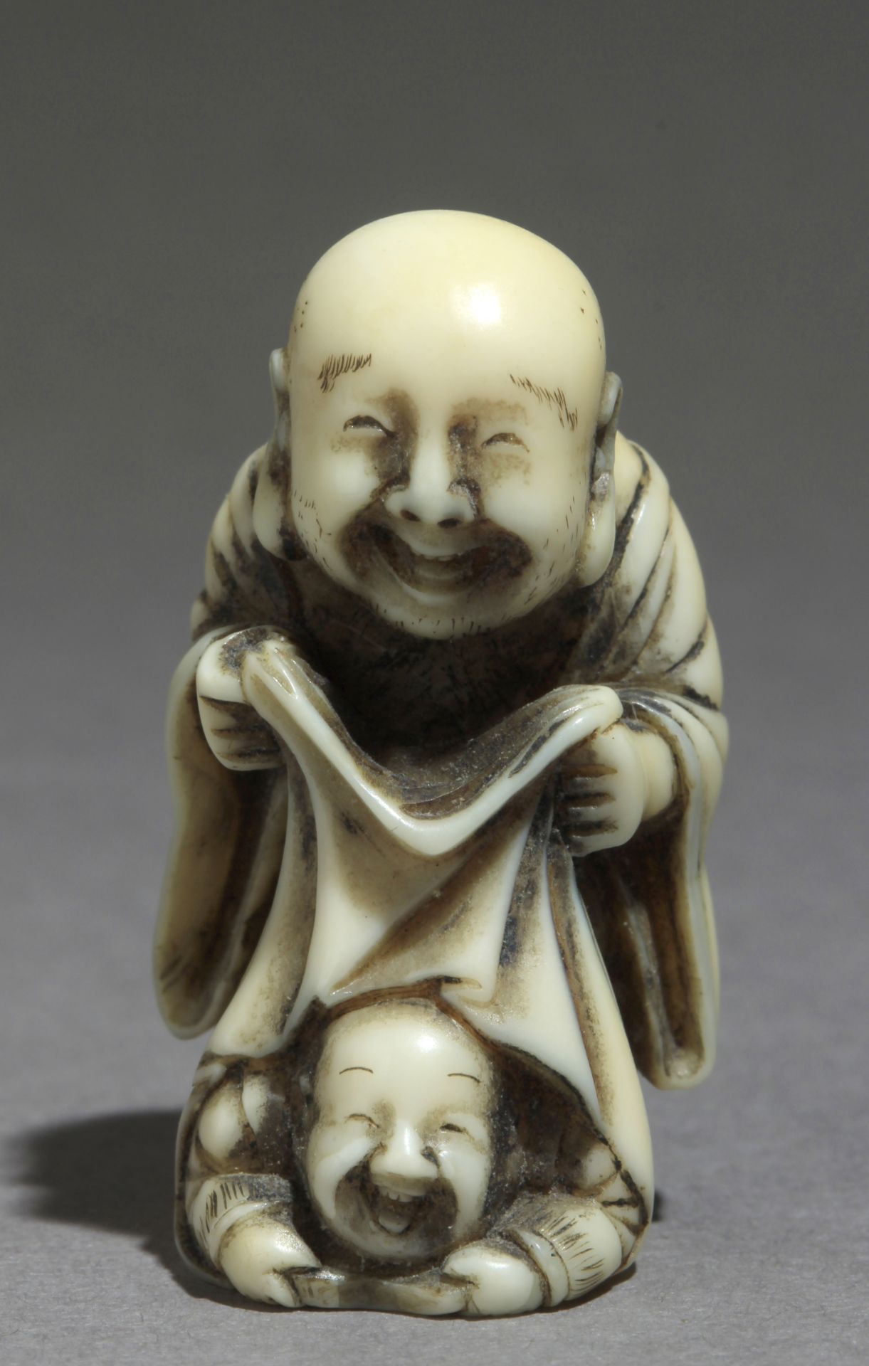 A mid 19th century Japanese netsuke from Meiji period - Bild 3 aus 8