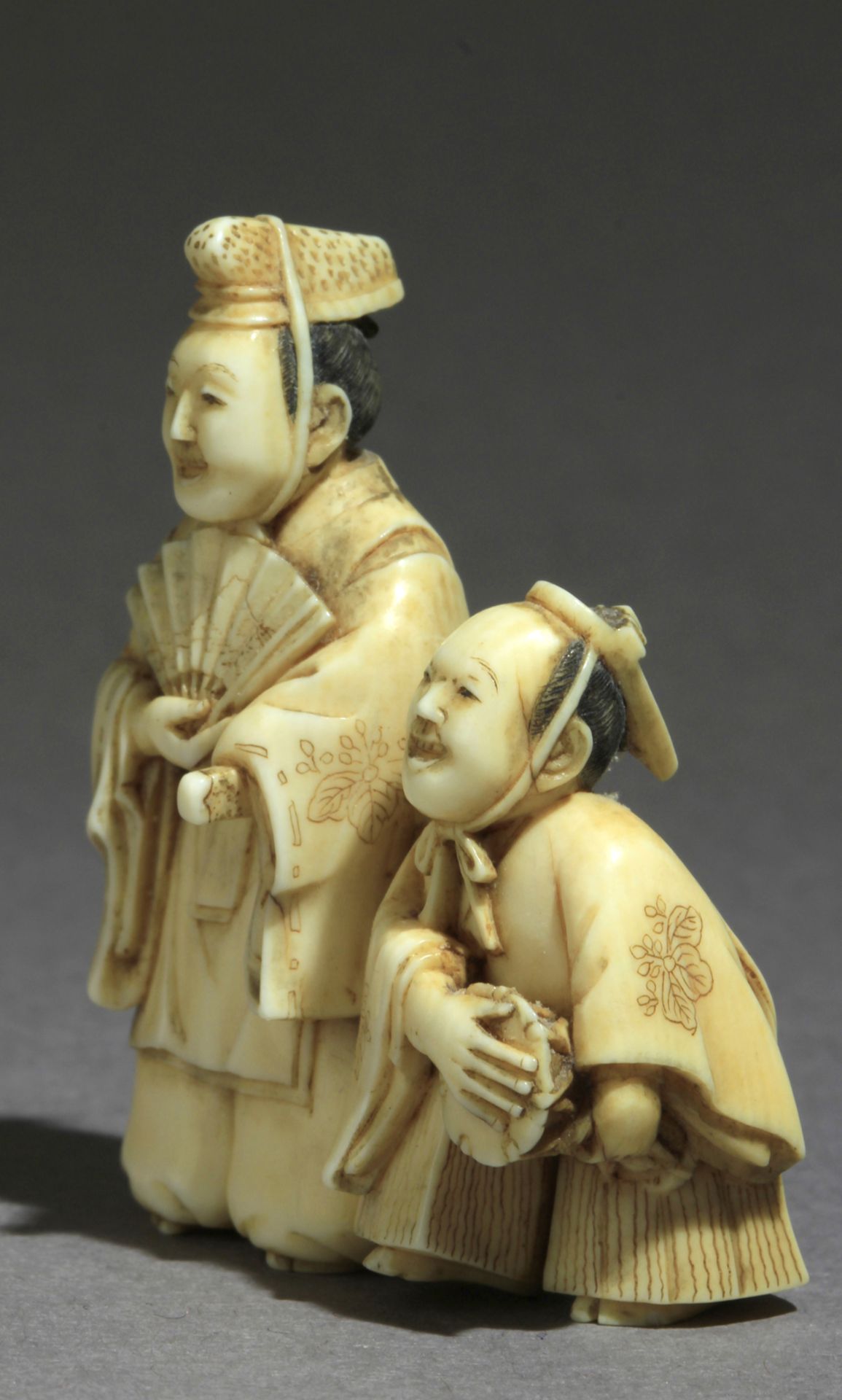 A 19th century Japanese netsuke from Meiji period - Bild 2 aus 6