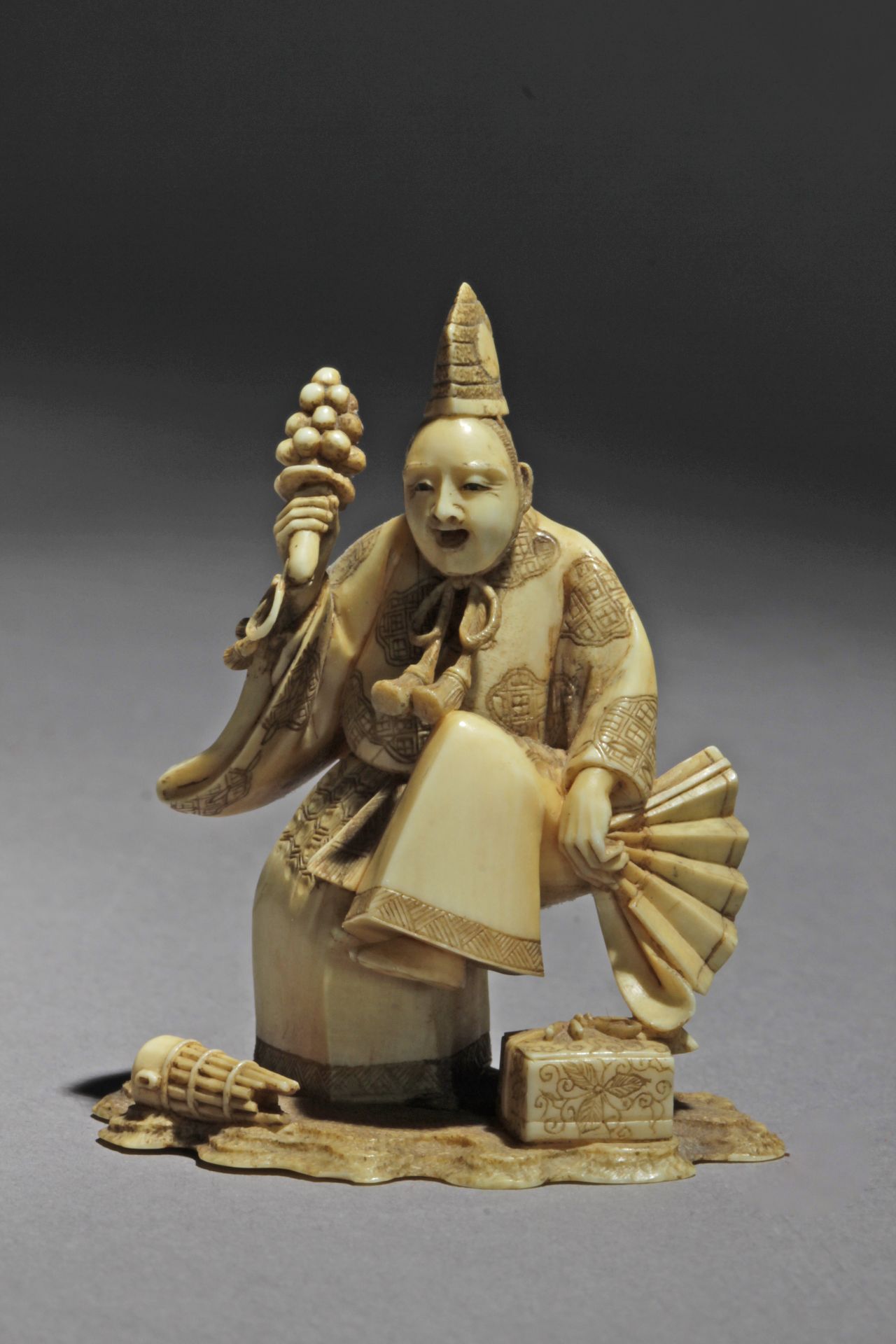 A late 19th century Japanese netsuke from Meiji period