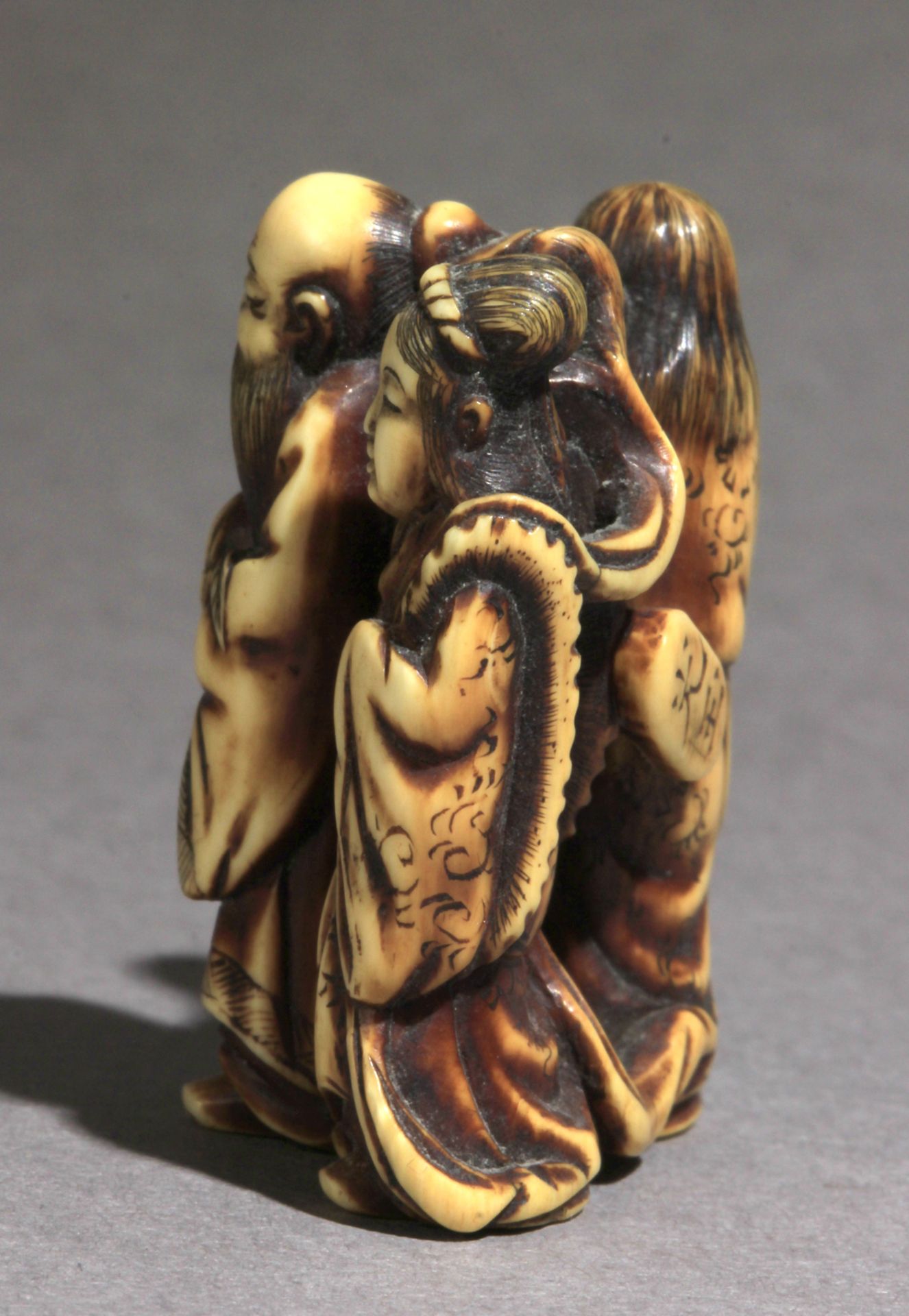 A mid 19th century Japanese netsuke from Edo-Meiji period - Bild 3 aus 9