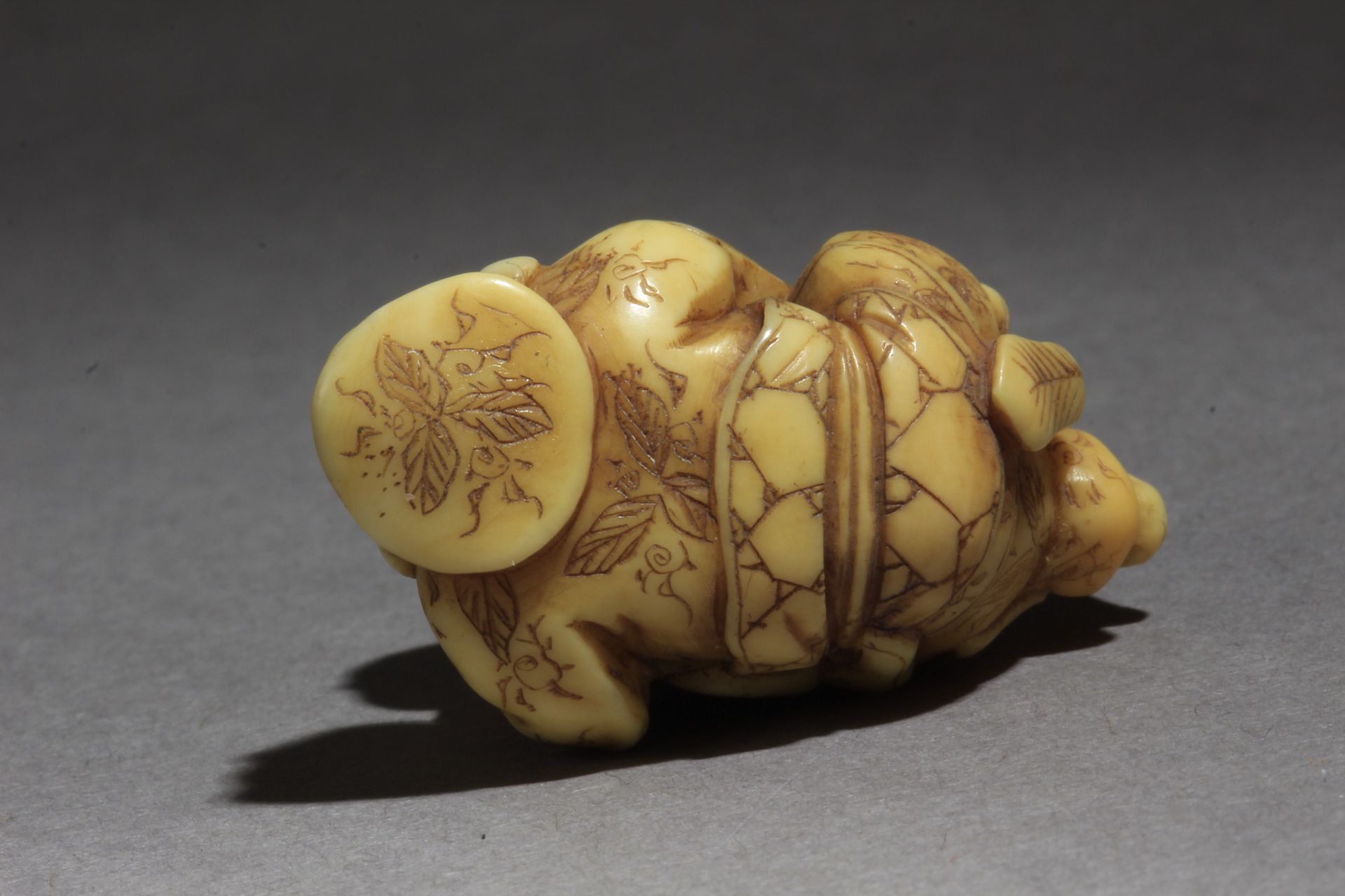 A 19th century Japanese netsuke - Bild 6 aus 6