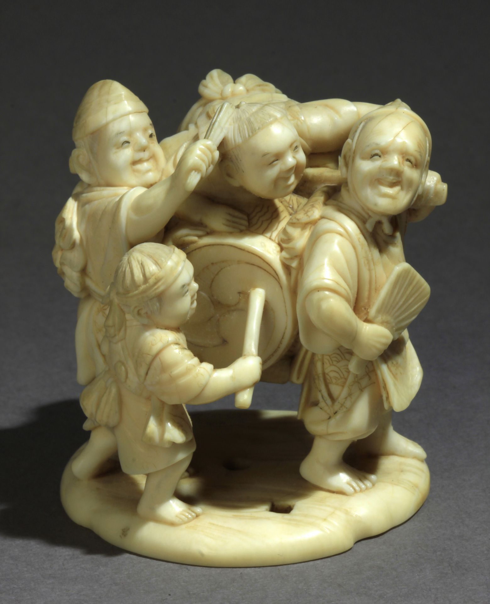 A late 19th century Japanese netsuke okimono from Meiji period