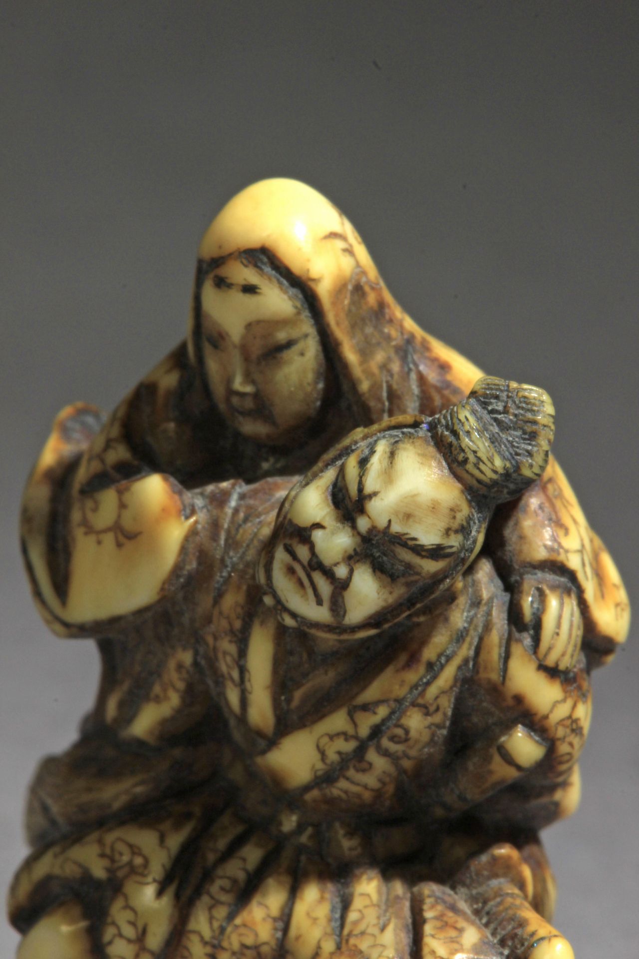 A mid 19th century Japanese netsuke from Edo period - Bild 5 aus 5