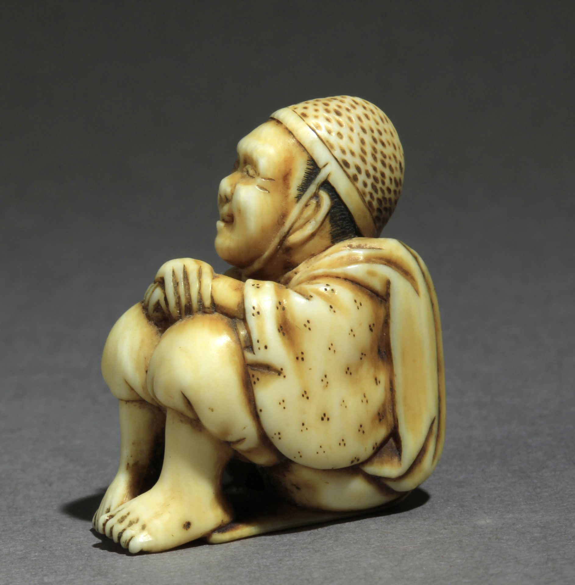 A mid 19th century Japanese netsuke from Edo period - Bild 4 aus 10