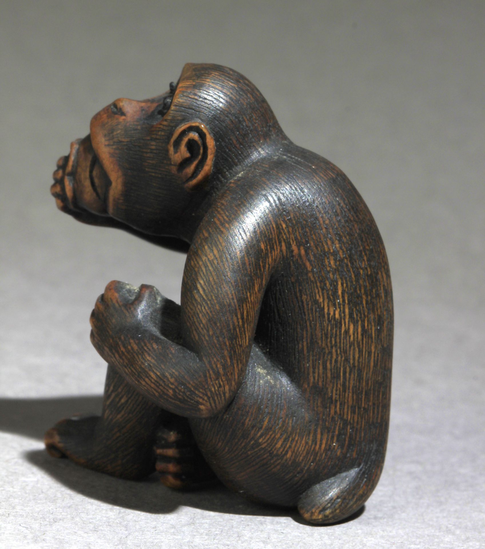 A Japanese netsuke circa 1848-1922 from Meiji period - Bild 2 aus 6