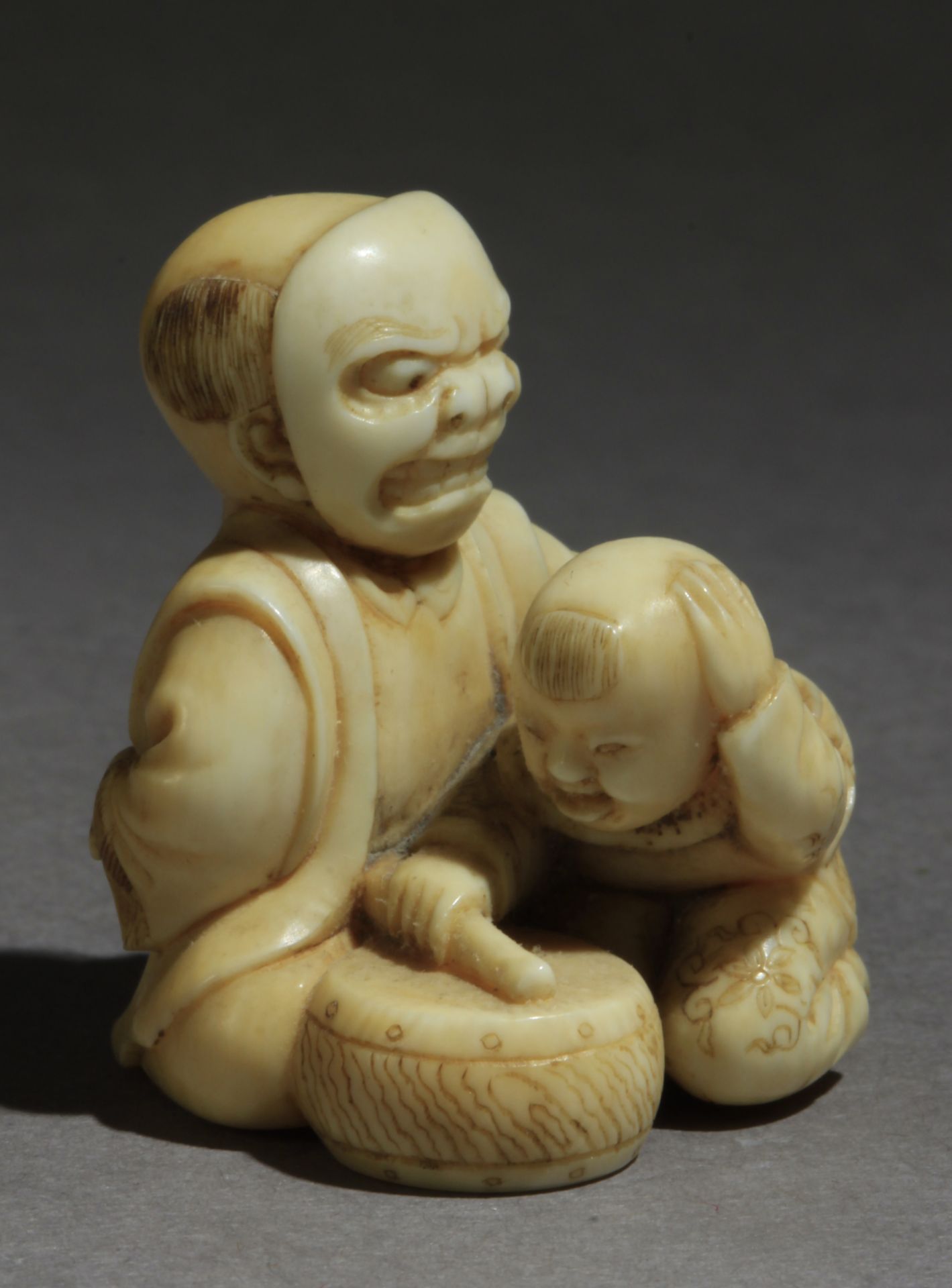 A mid 19th century Japanese netsuke from Edo-Meiji period - Bild 7 aus 9