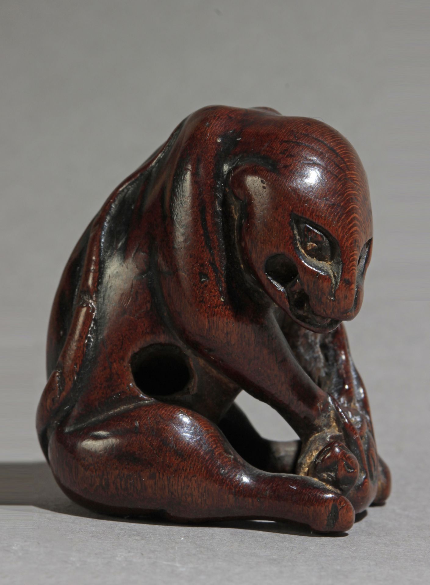 An early 19th century Japanese netsuke from Edo period