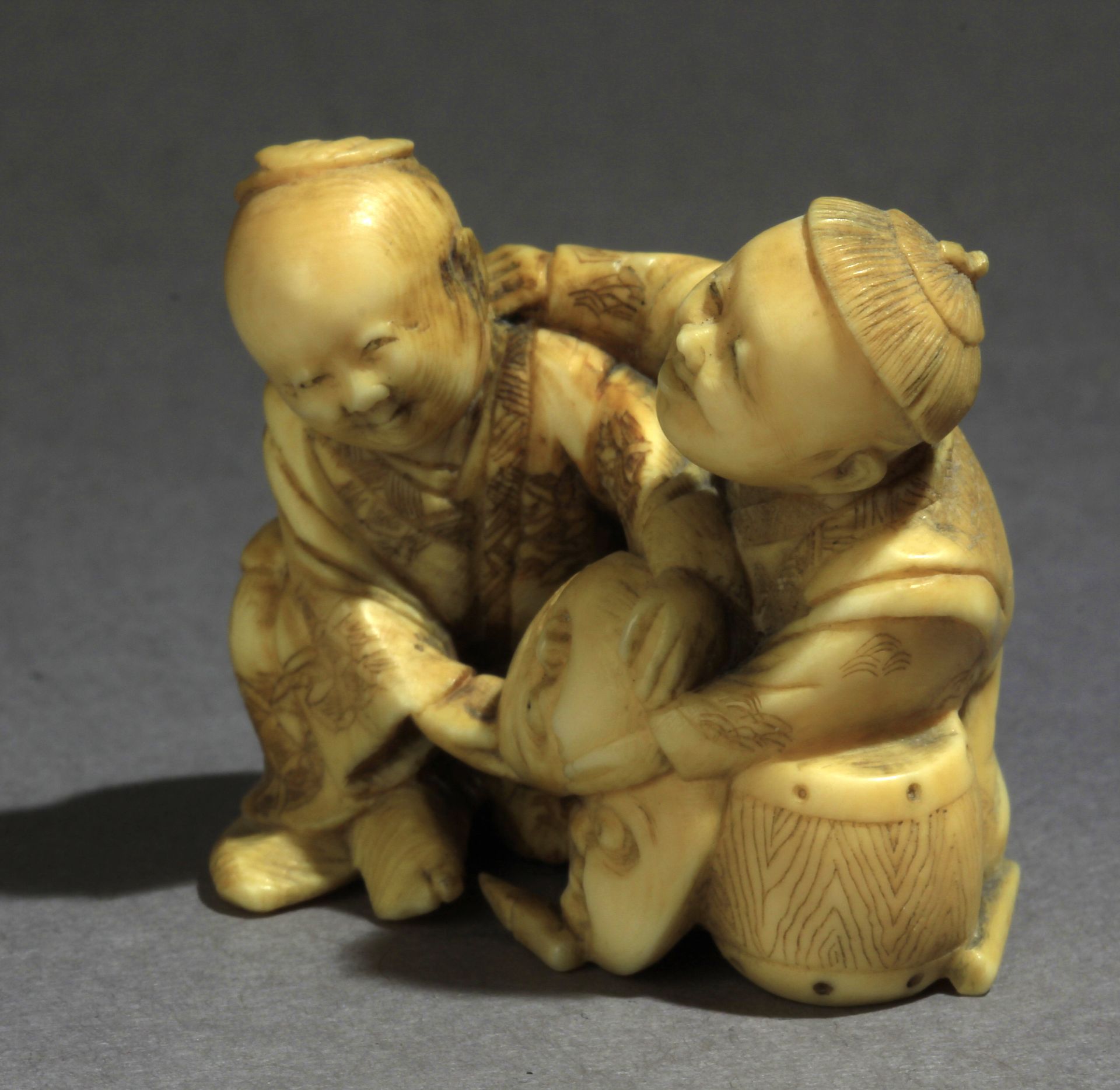 A mid 19th century Japanese netsuke from Meiji period - Bild 2 aus 8