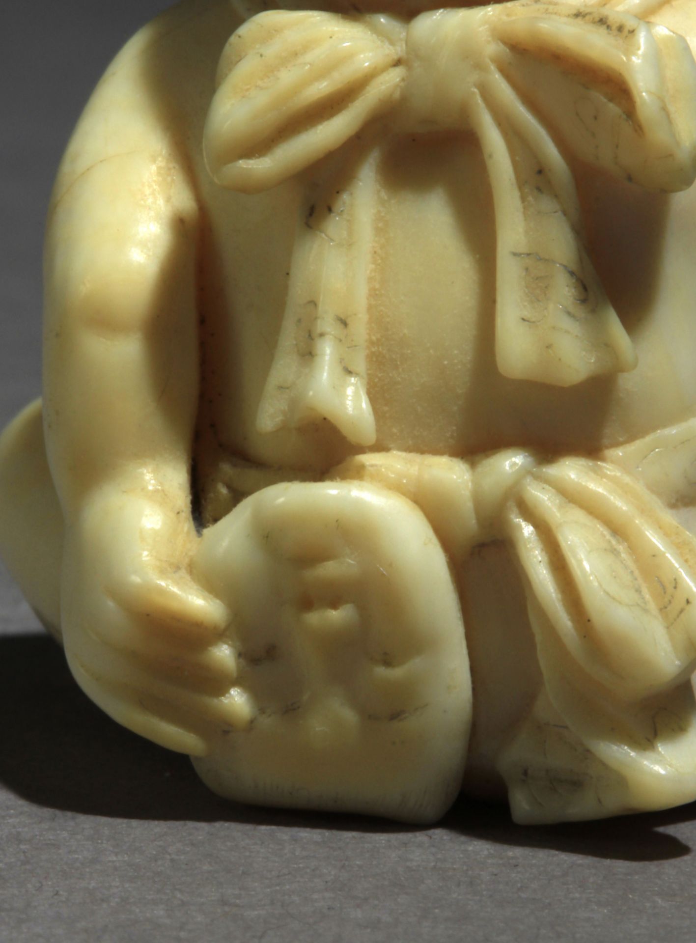 A 19th century Japanese netsuke from Meiji period - Bild 6 aus 9